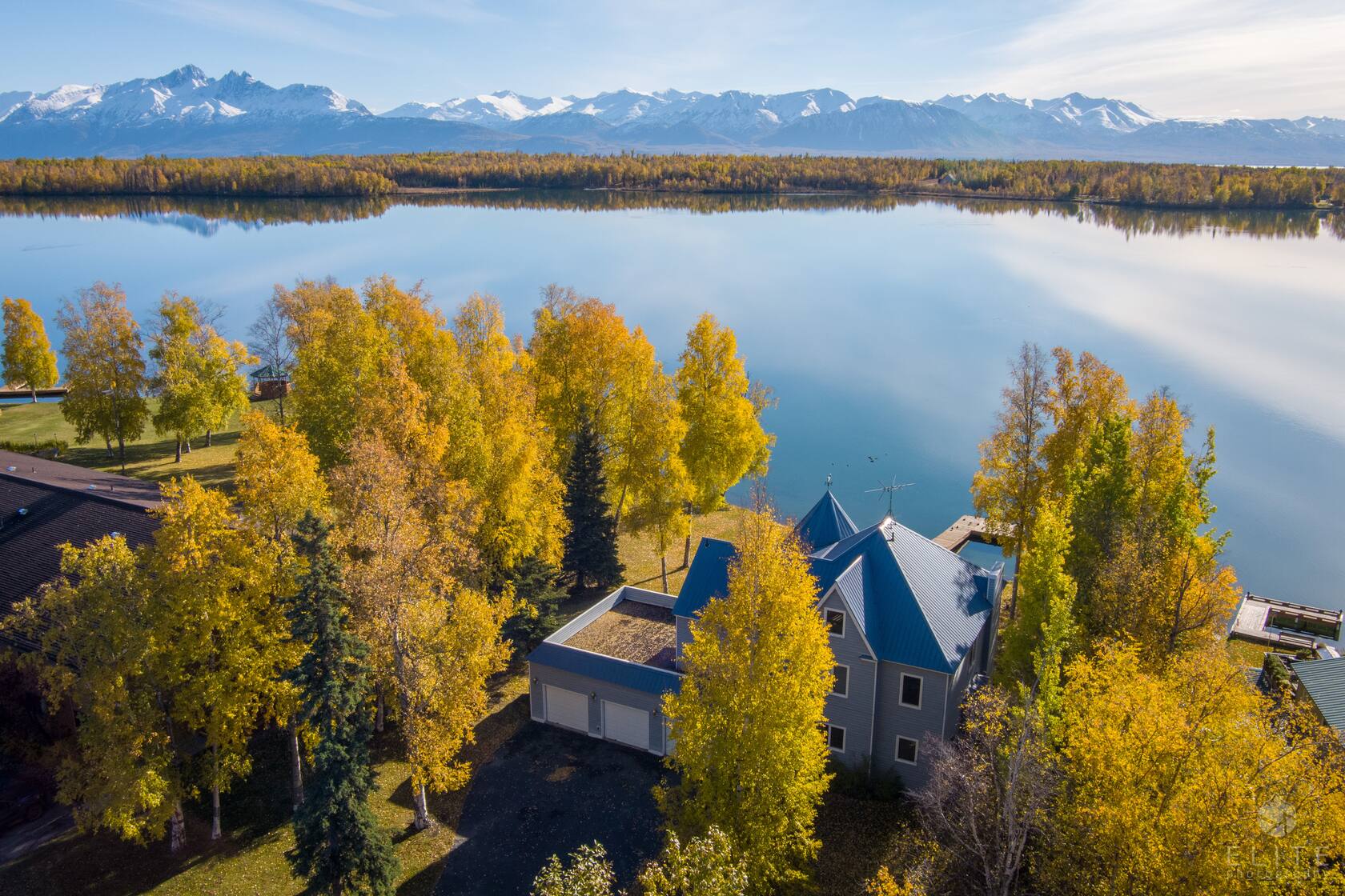 Best 10 Luxury Airbnb Villas in Alaska for Christmas Vacation 2026