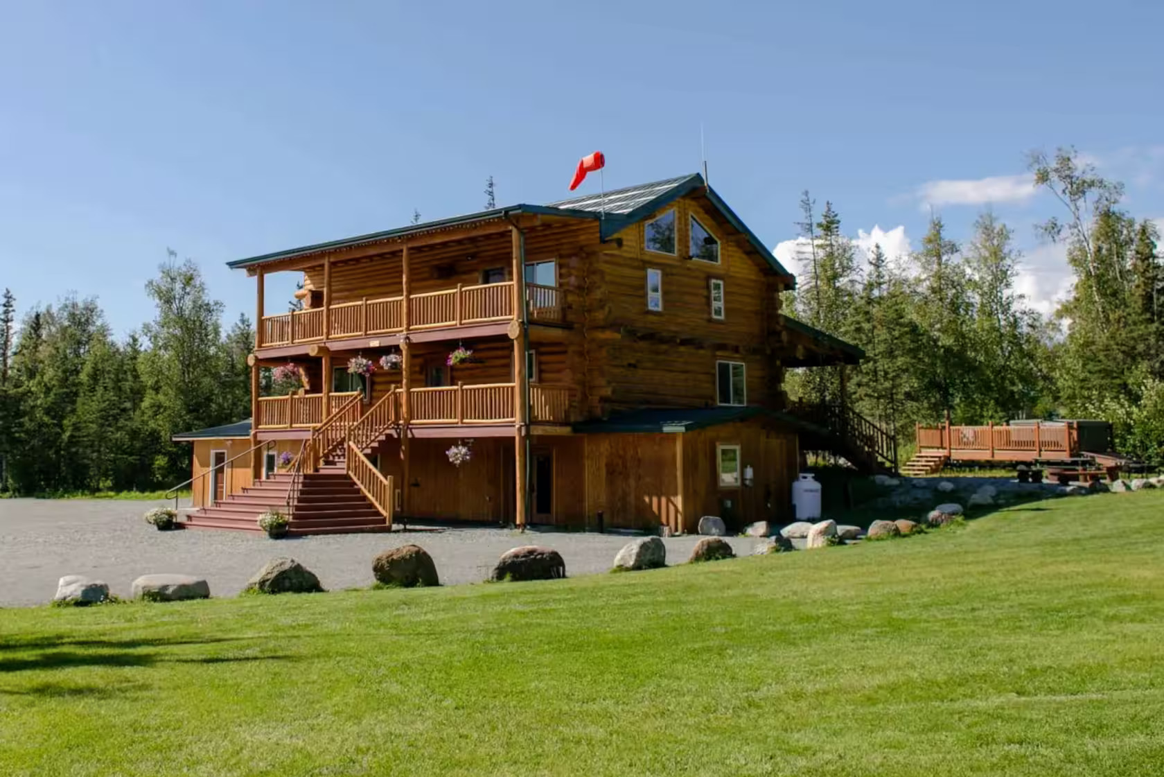 Top 10 Luxury Airbnb Mansions in Alaska for Christmas and New Year Celebration 2026