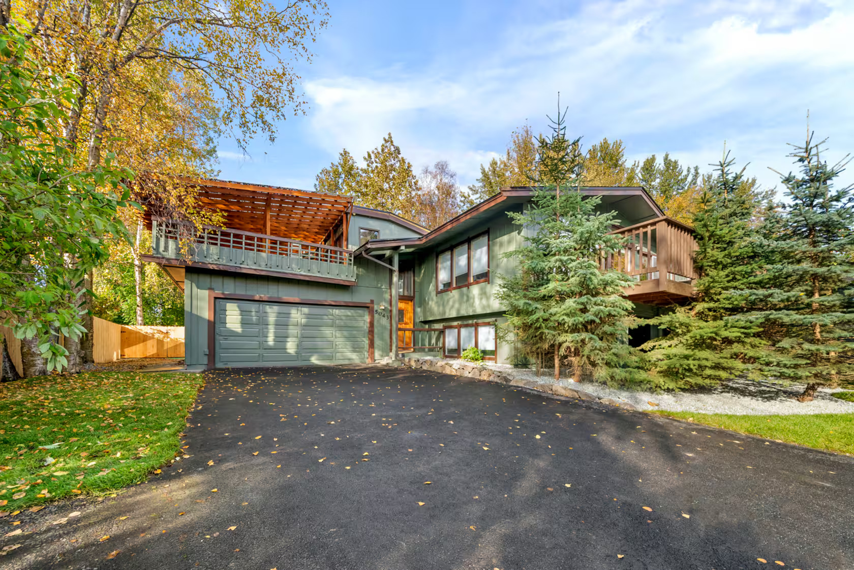 Best 15 Luxury Airbnb Homes in Alaska for Christmas Holiday