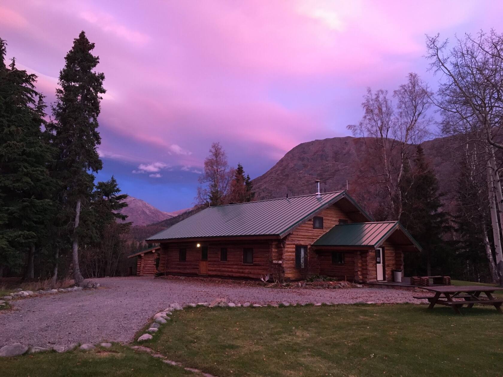 Top 10 Luxury Airbnb Homes in Alaska for Christmas Holiday and New Year Celebration 2026