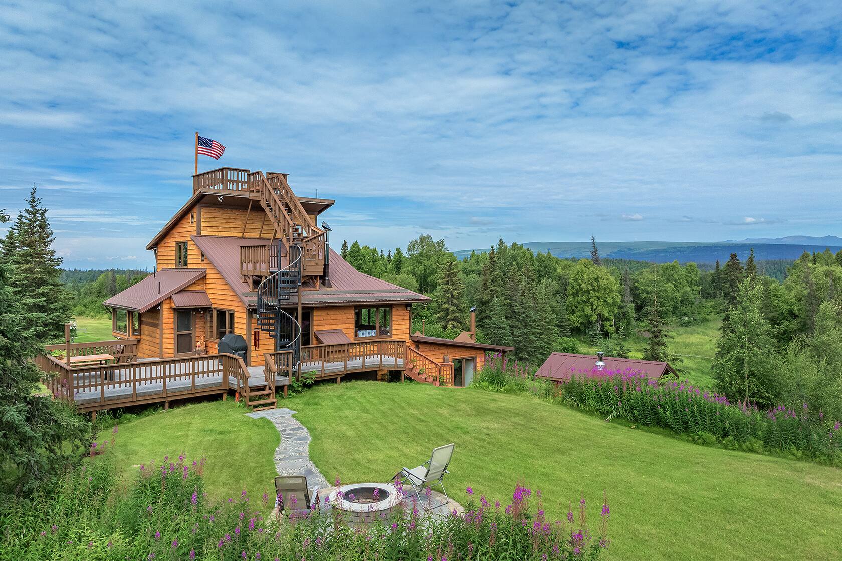 Luxury Airbnb Homes in Alaska for Christmas Celebration