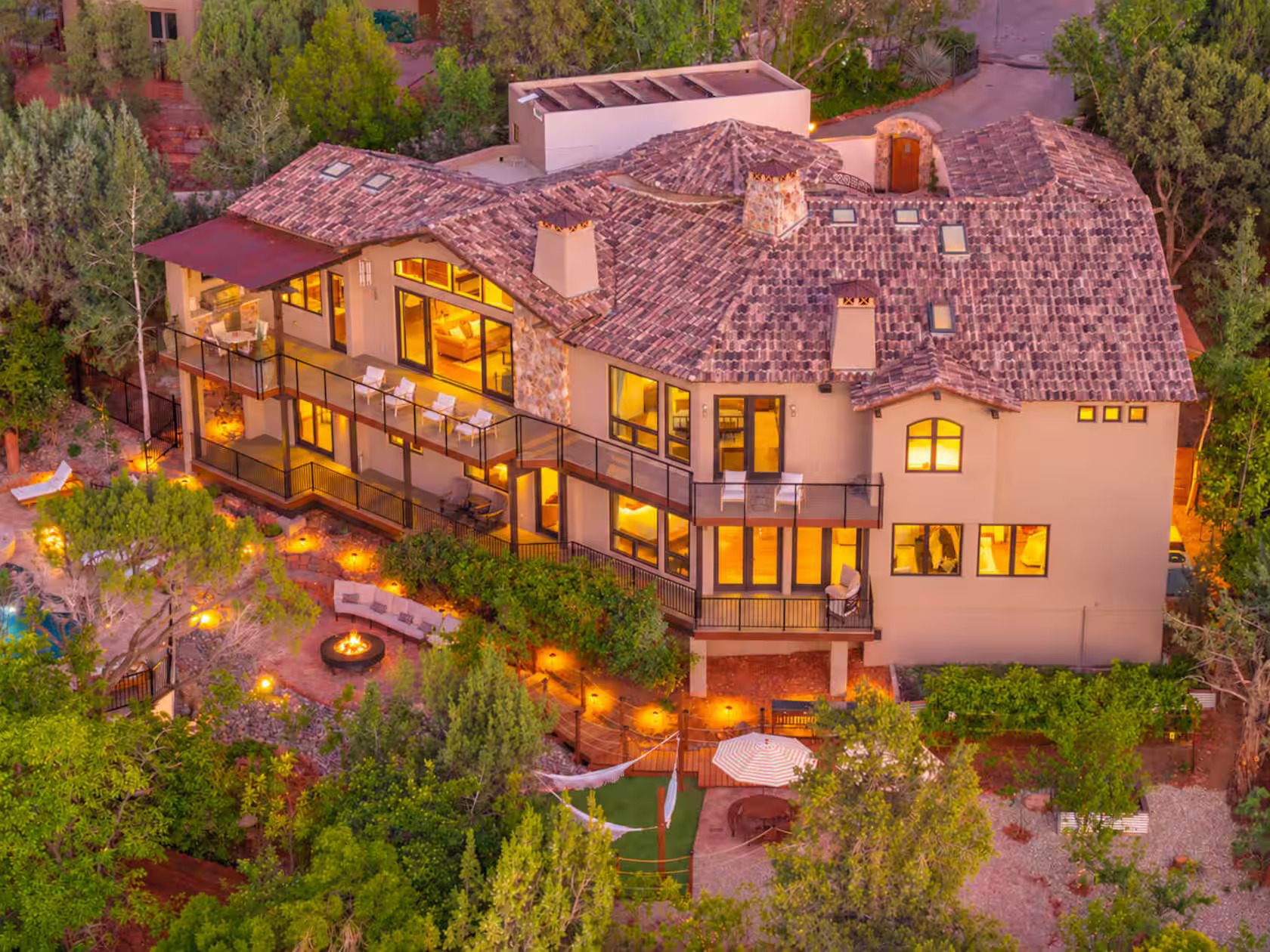 Best Luxury Airbnb Villas in Arizona for Christmas Vacation