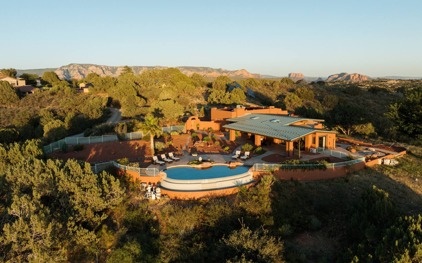 Luxury Airbnb Villas in Arizona for Christmas