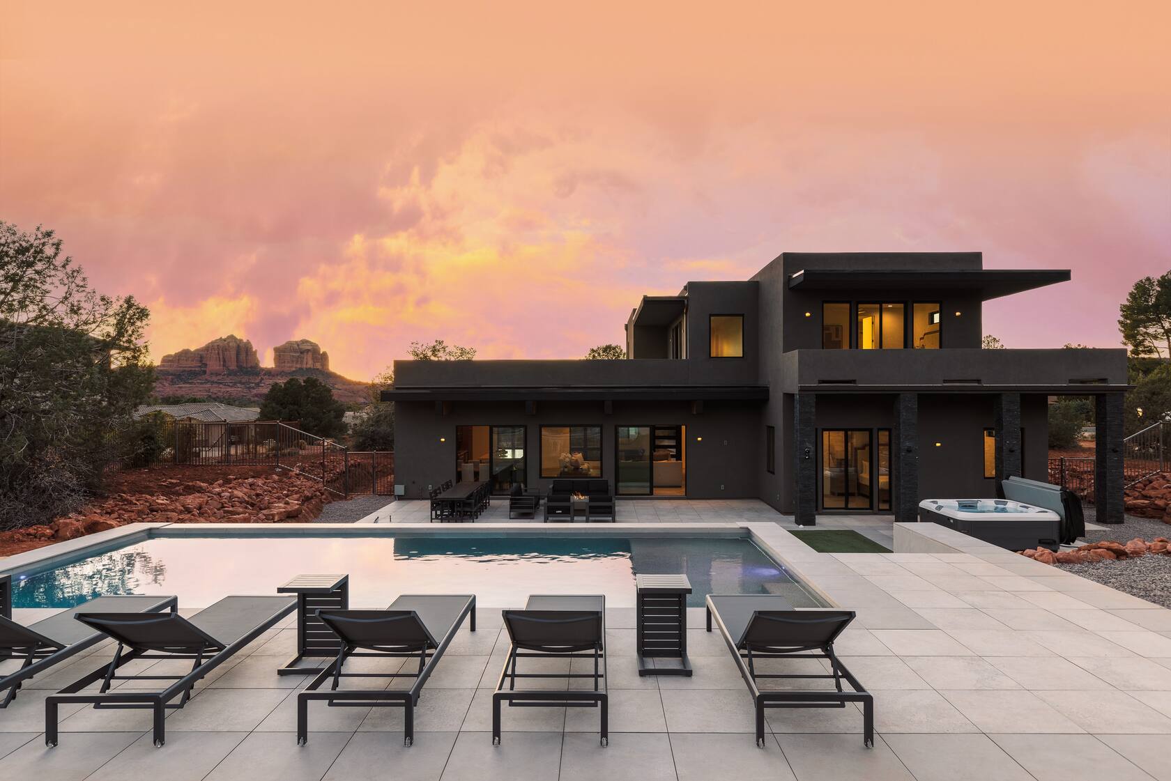 Best 15 Luxury Airbnb Homes in Arizona for Christmas
