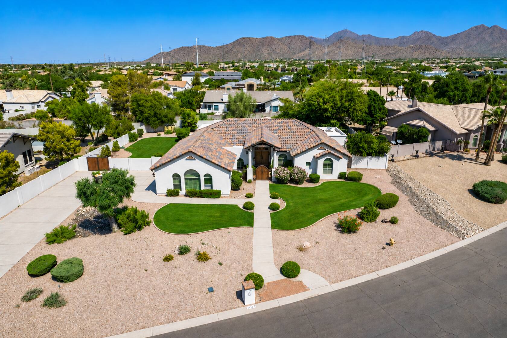 Best 15 Luxury Airbnb Homes in Arizona for Christmas Holiday and Celebration