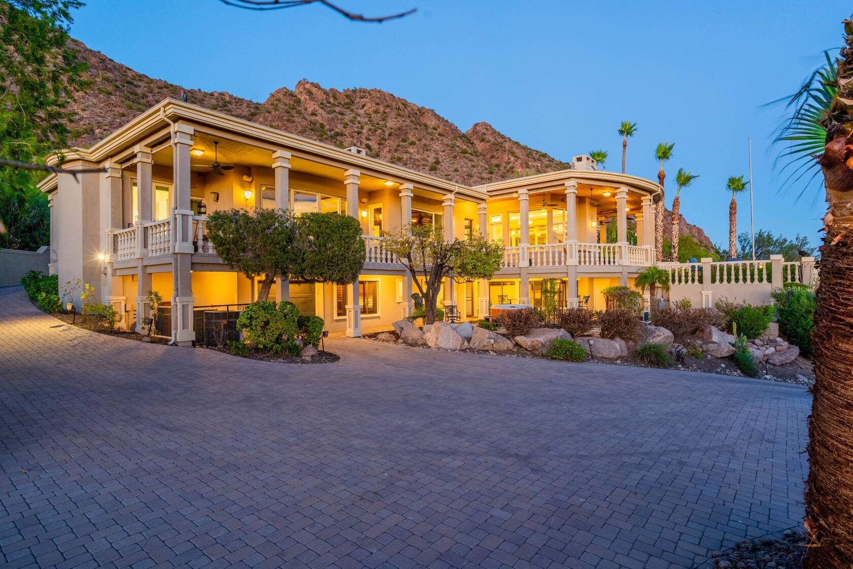 Best 10 Luxury Airbnb Homes in Arizona for Christmas Holiday and New Year Celebration