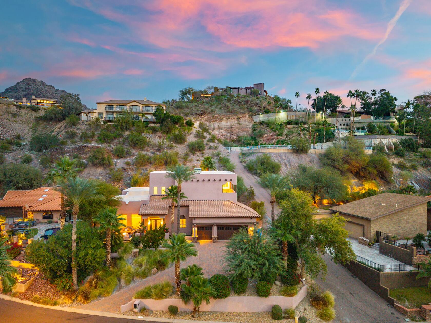 Best 15 Luxury Airbnb Homes in Arizona for Christmas
