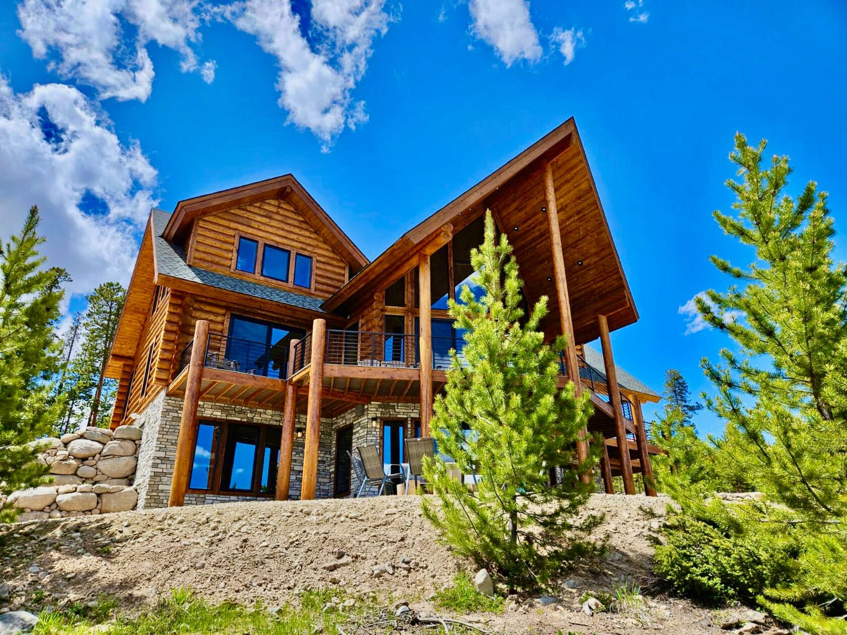 Top 10 Luxury Airbnb Homes in Colorado for Christmas Celebration 2026