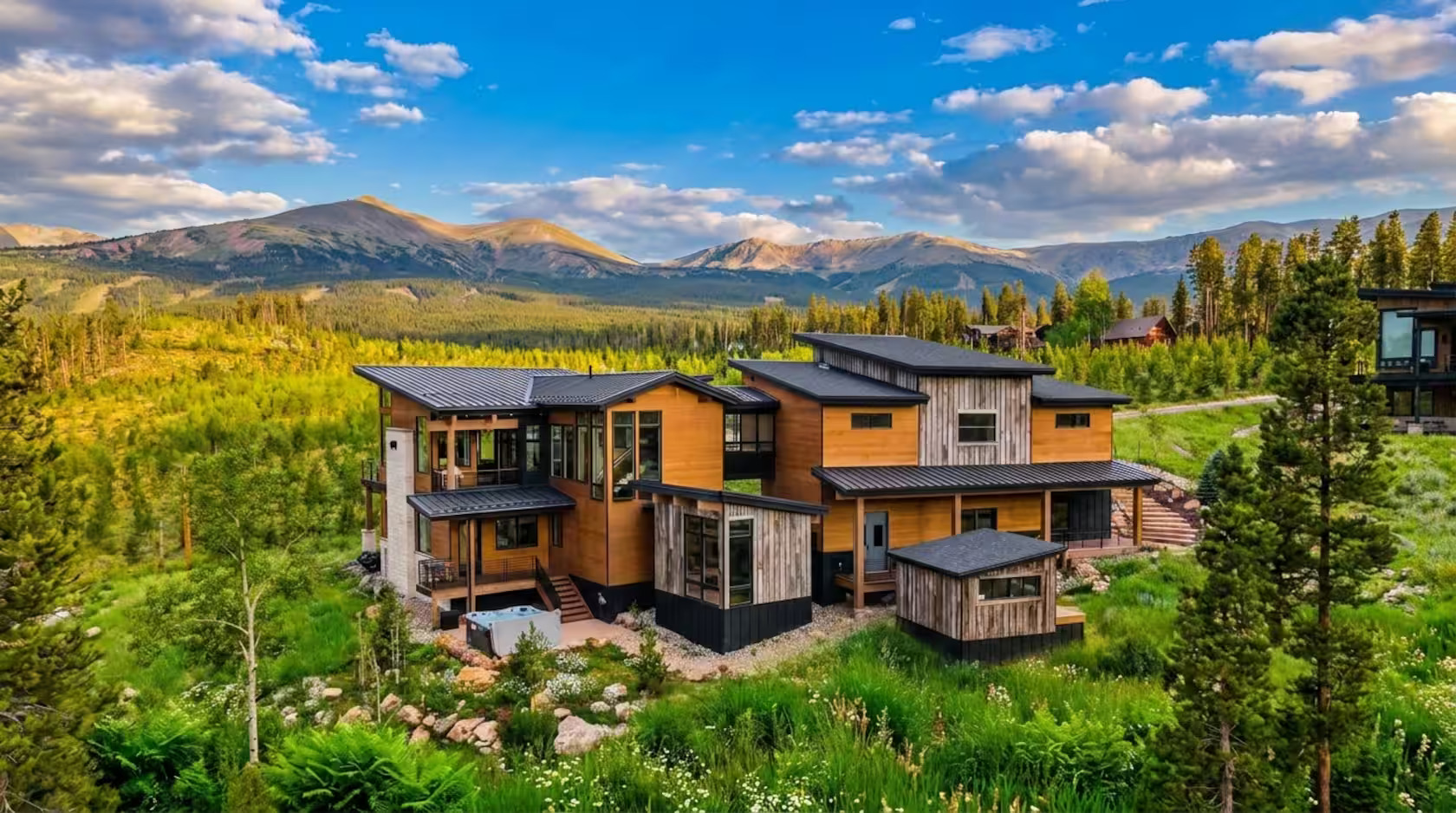 Best Luxury Airbnb Villas in Colorado for Christmas Vacation