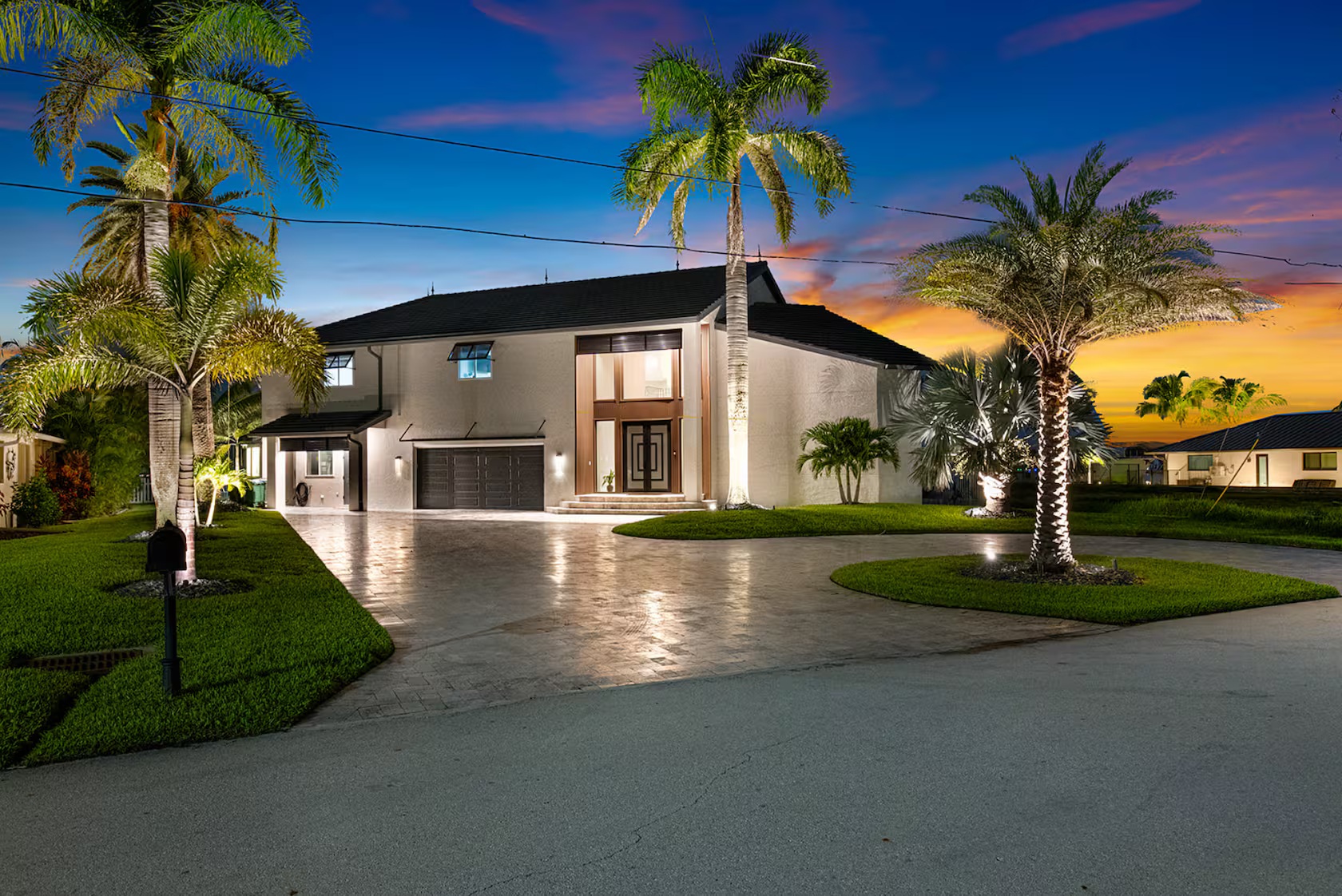 Luxury Airbnb Villas in Florida