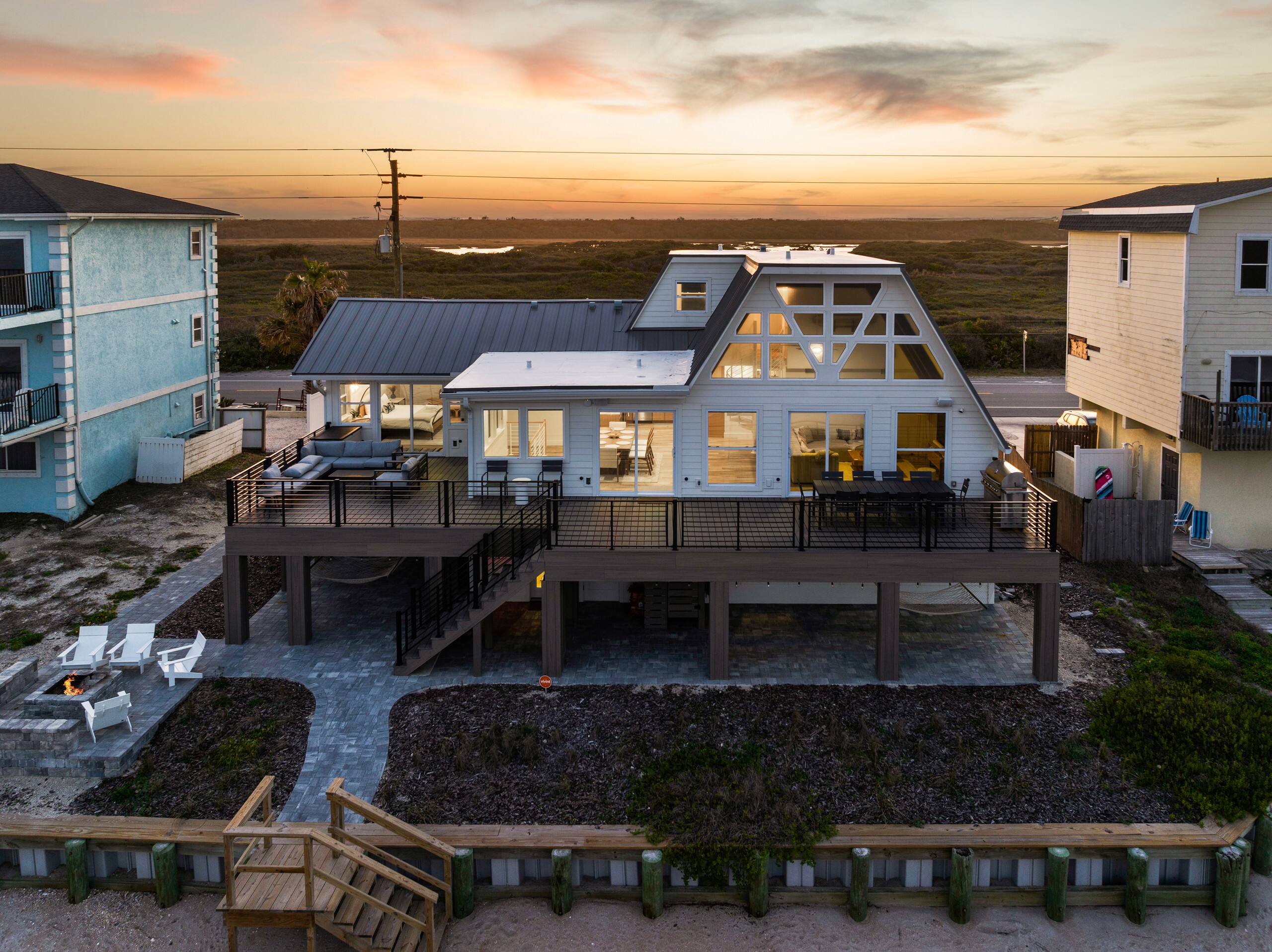 Luxury Airbnb Mansions in Florida for Christmas and New Year Celebration