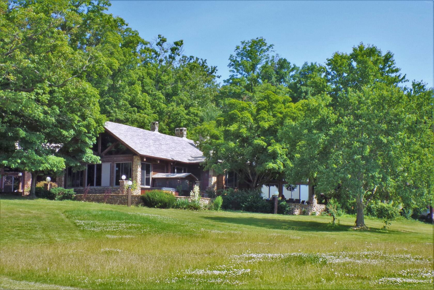 Best 10 Luxury Airbnb Homes in Missouri for Christmas Holiday and New Year Celebration 2026