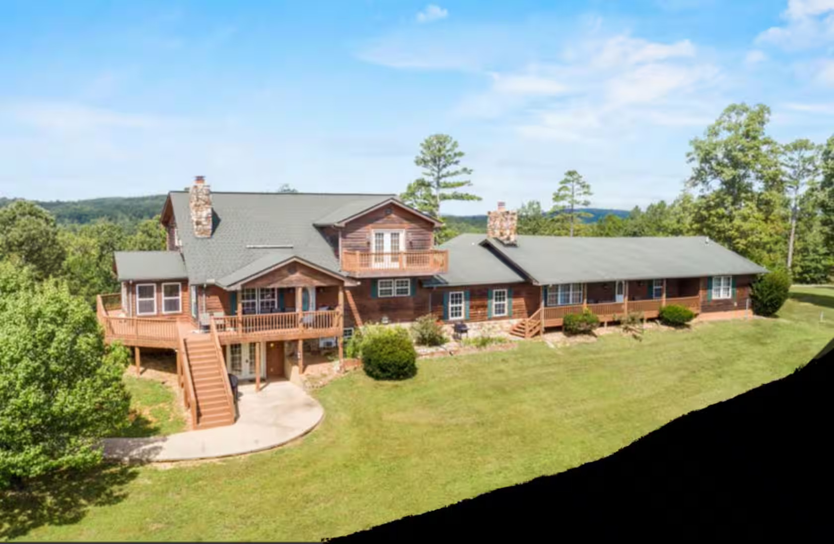 Best Luxury Airbnb Homes in Missouri for Christmas Holiday and New Year