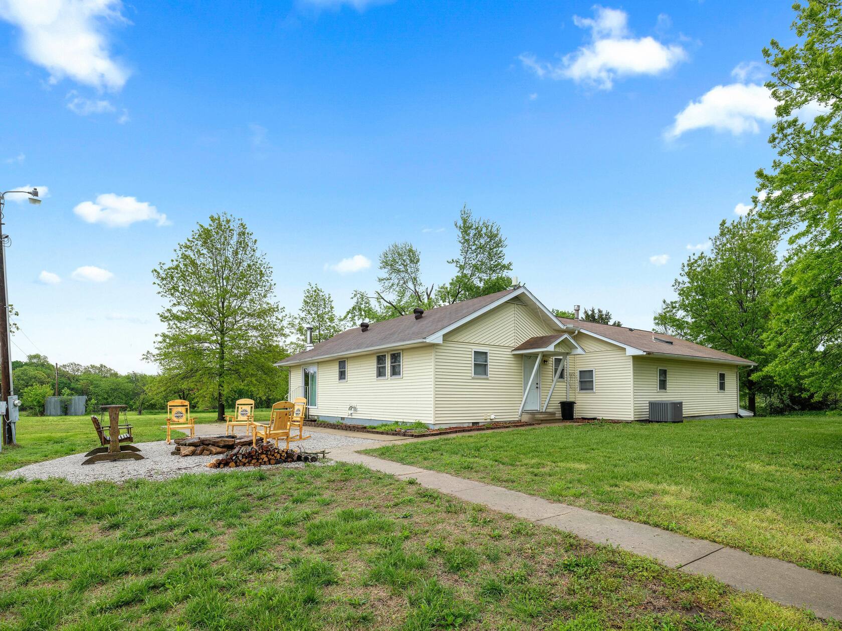 Airbnb Mansions in Missouri for Christmas and New Year