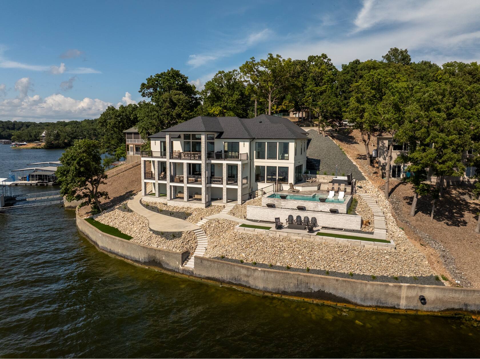 Best 10 Luxury Airbnb Villas in Missouri for Christmas
