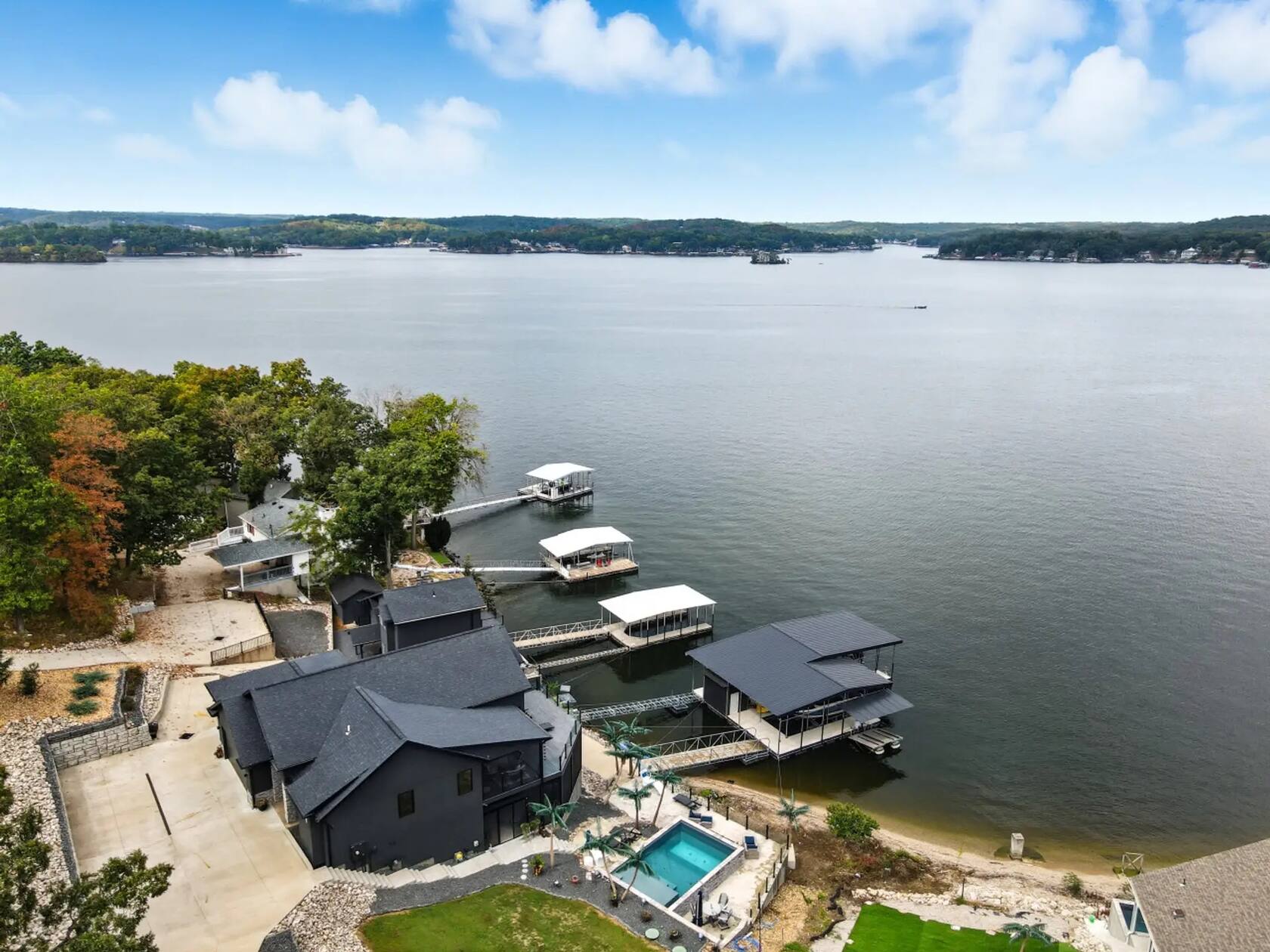 Best Luxury Airbnb Villas in Missouri for Christmas Vacation 2026