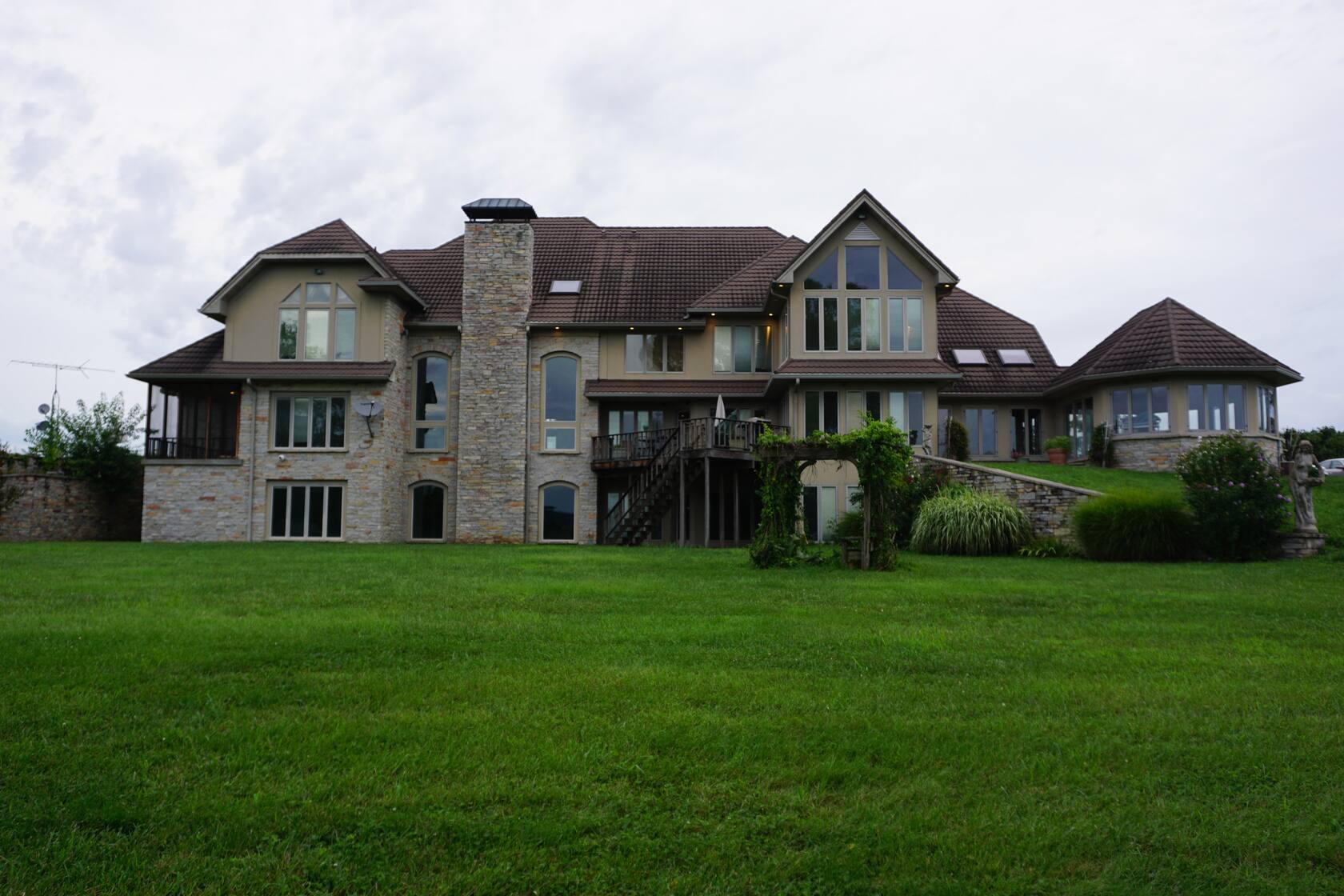 Best 10 Luxury Airbnb Villas in Missouri for Christmas Vacation 2026