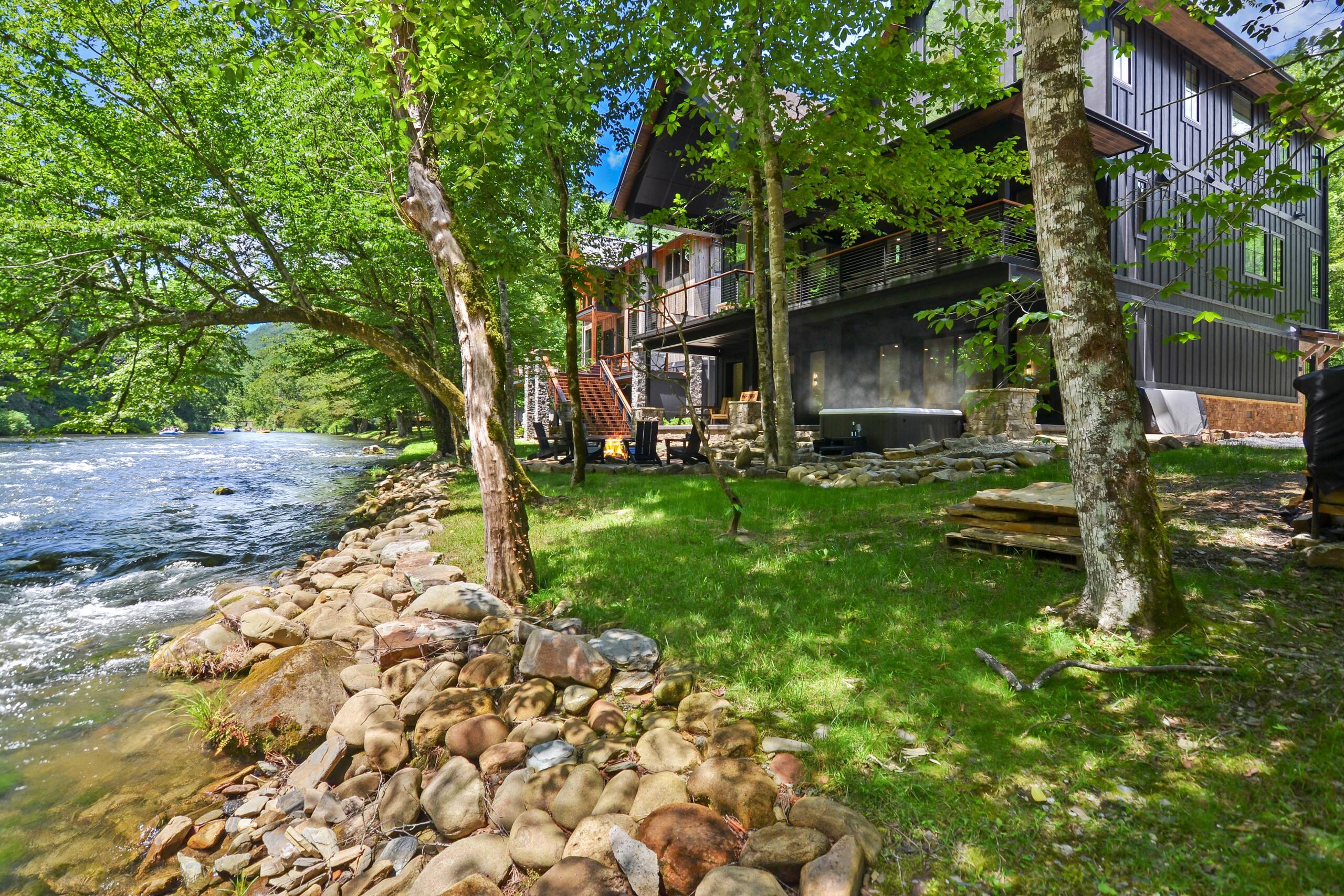 Best 15 Luxury Airbnb Homes in North Carolina for Christmas Holiday and New Year Celebration 2026
