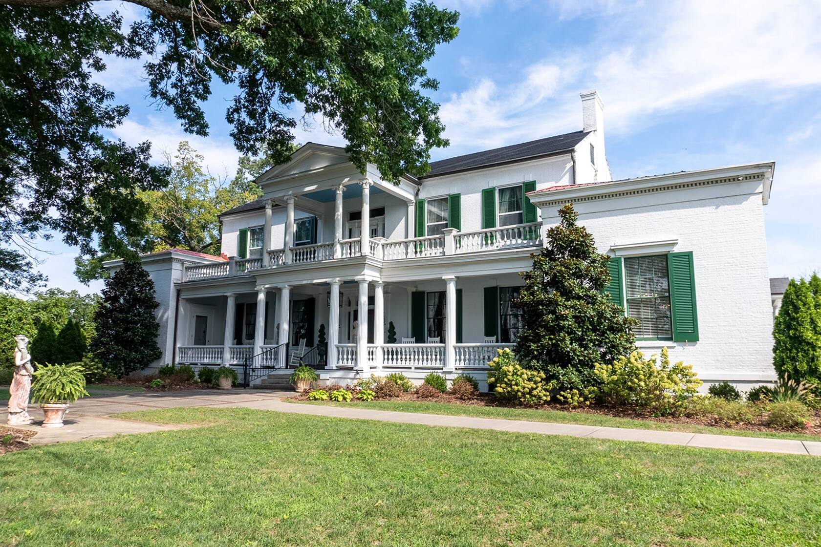 Top 10 Luxury Airbnb Homes in Tennessee for Christmas
