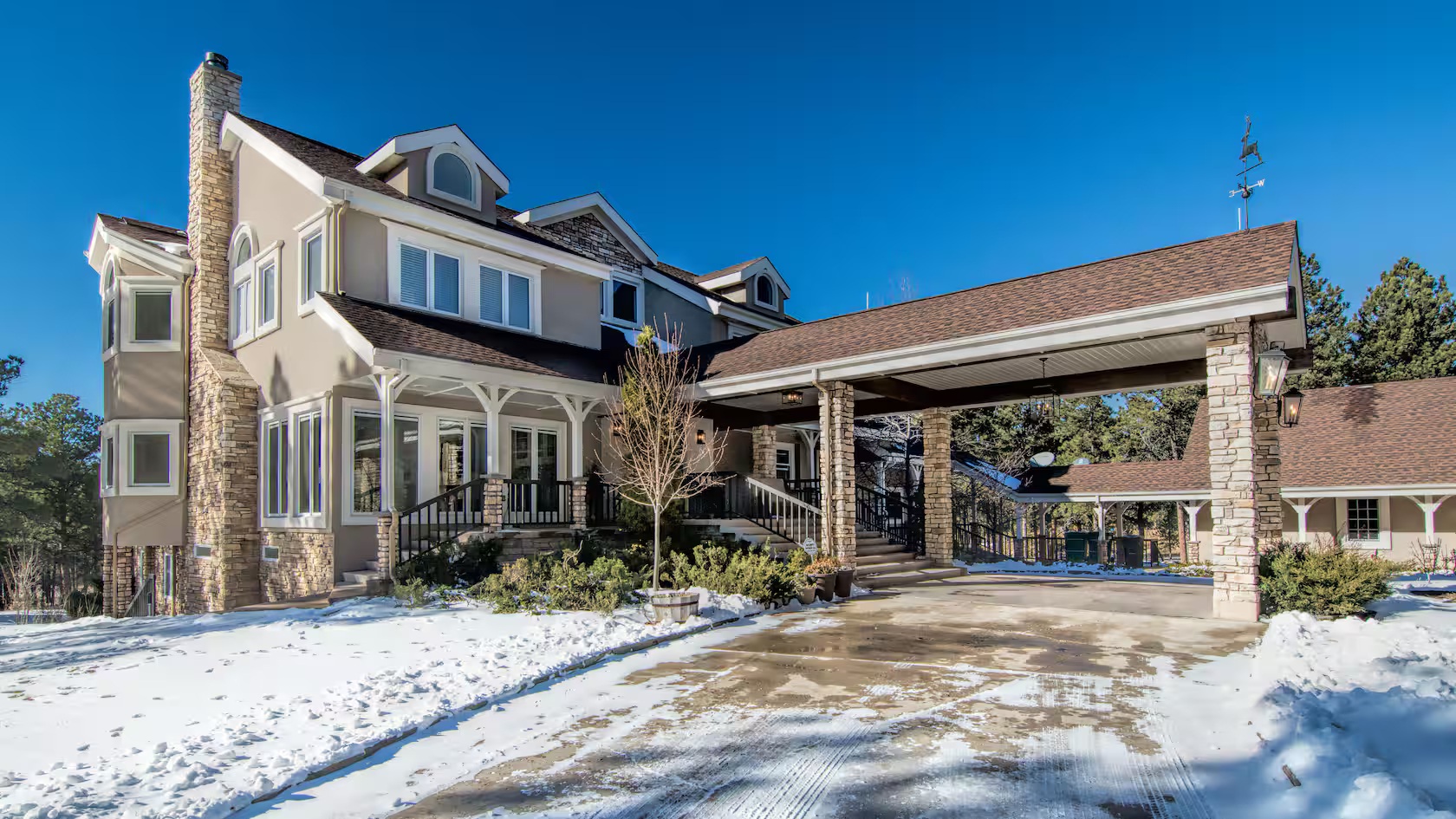Best 10 Luxury Airbnb Villas in Colorado for Christmas Vacation