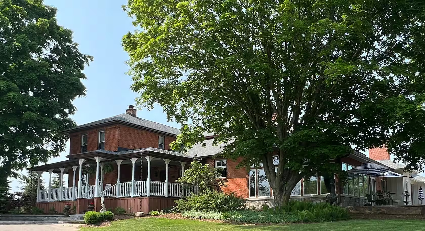 Luxury Airbnb Homes in Michigan for Christmas